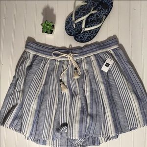 NWT GAP linen shorts
